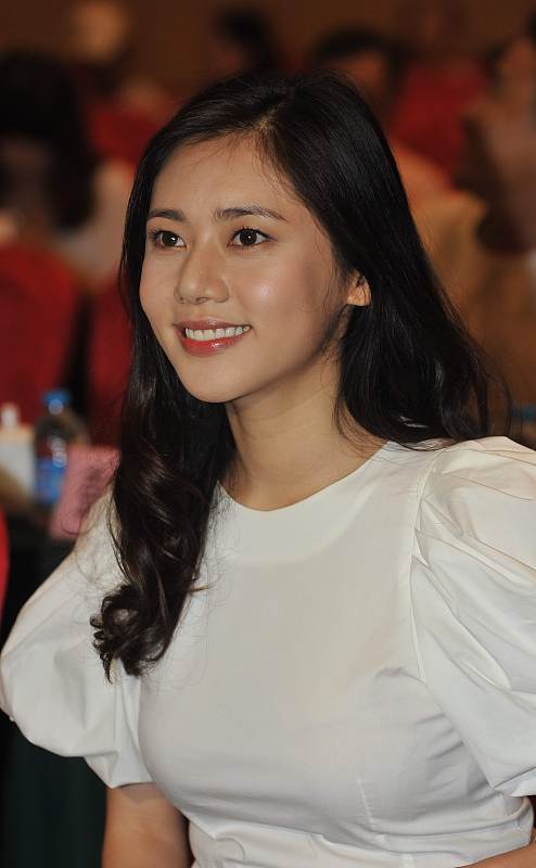 惊艳中美高层战略对话的张京毕业于这个学校,号称外交家的摇篮_腾讯