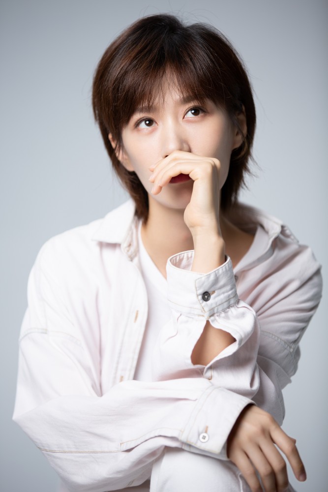 徐悦此前曾多次饰演女警,无论是《如果蜗牛有爱情》中的姚檬,或是