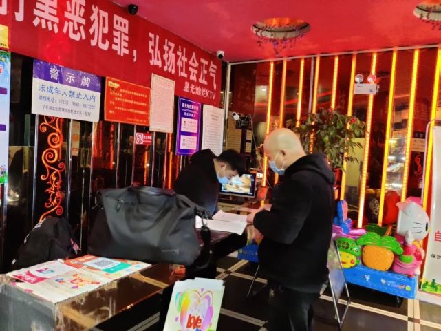 未成年人在酒后参与寻衅滋事,聚众斗殴等违法犯罪活动;部分旅馆住宿