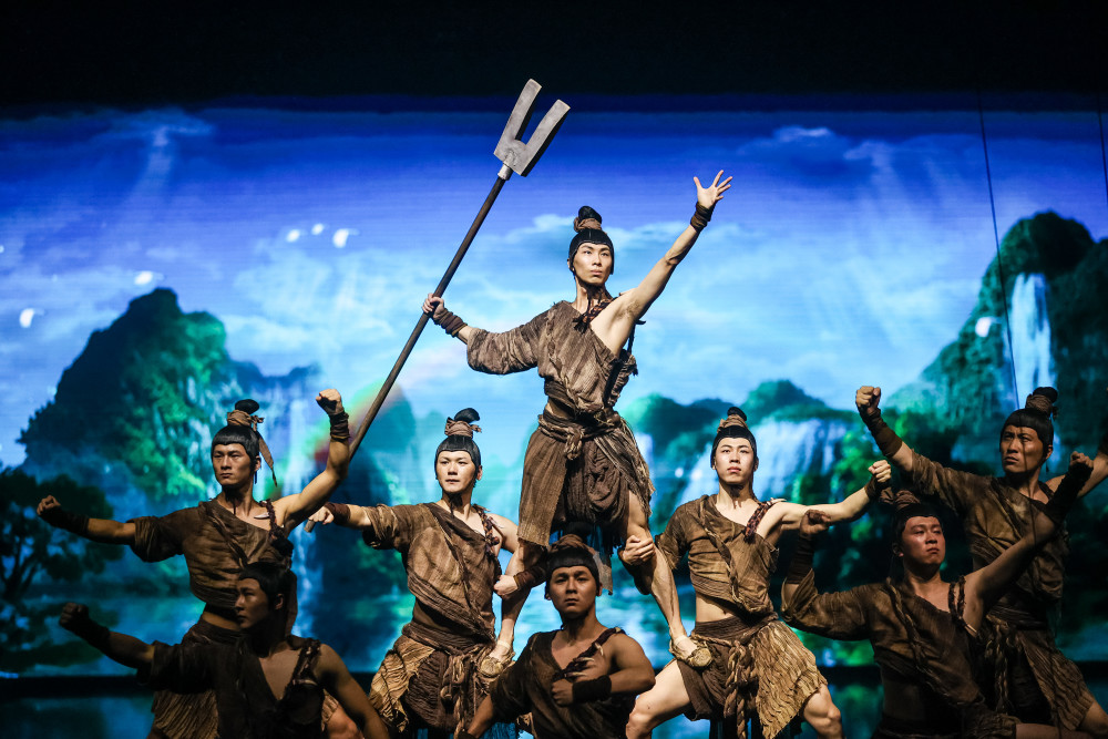 大型歌舞《西安千古情》精彩剧照 沉浸式感受艺术盛宴_腾讯新闻