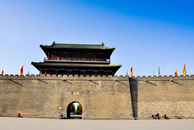 然而,发掘古代城墙以及古代城市遗址的工工作量可就大得多了.