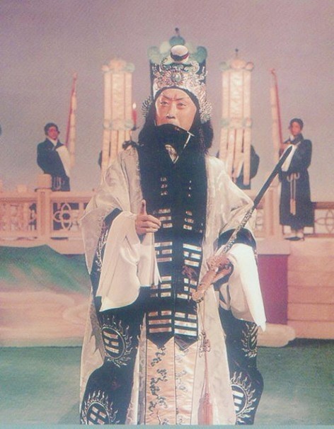 马连良剧照2021年是"四大须生"之首的马连良先生诞辰120周年.