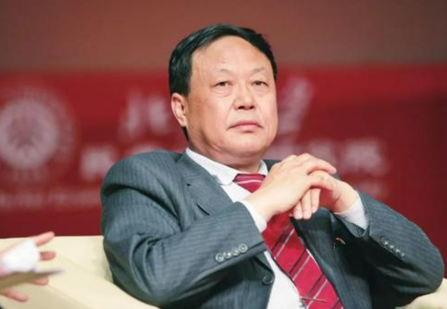 这位富豪名叫孙大午,他没有专车接送,没有豪华别墅.