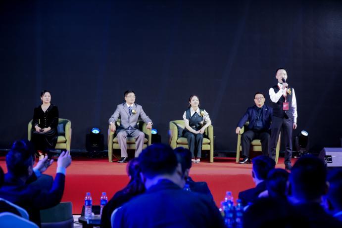 探索旅游新时代鹏旅飞侠app杭州盛大启航