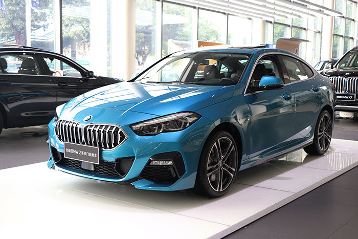宝马2系grand coupe:有溜背车身和无边框车门,你还能拒绝?_腾讯新闻