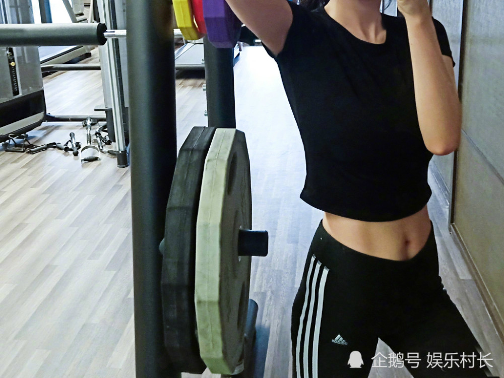 杨幂过往健身照