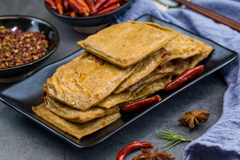 图片来源:千图网会员做法:1,豆腐2块(稍微老点的).