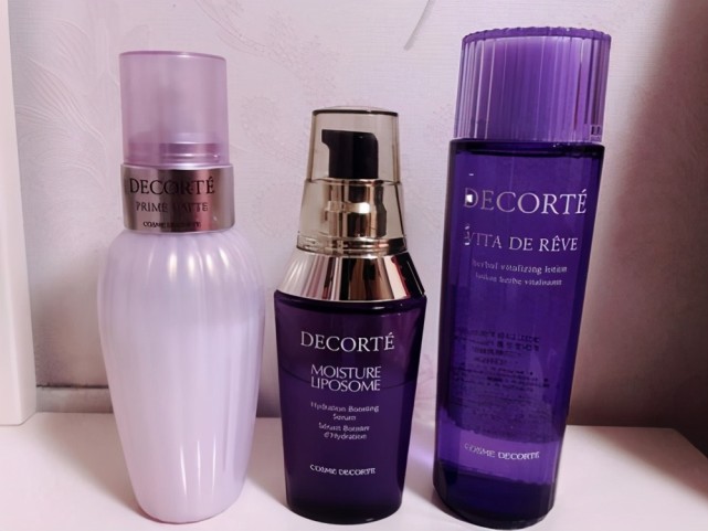 5款热门的 清爽水乳 推荐 黛珂是油皮必备 Sk2神仙水经典