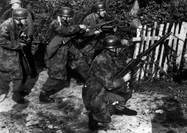 此时规模已扩编为师的勃兰登堡部队被改编为勃兰登堡步兵师,并奉派开