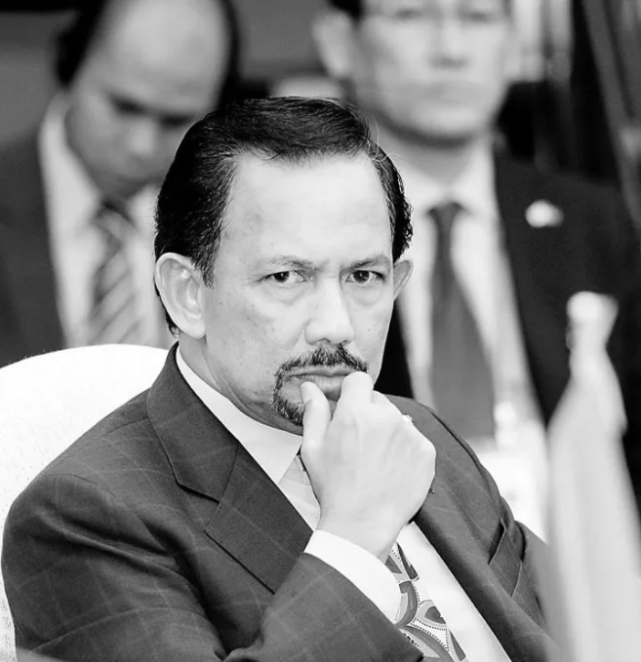 国王,3个老婆12个娃,还拥有604辆劳斯莱斯|苏丹_历史|文莱_历史