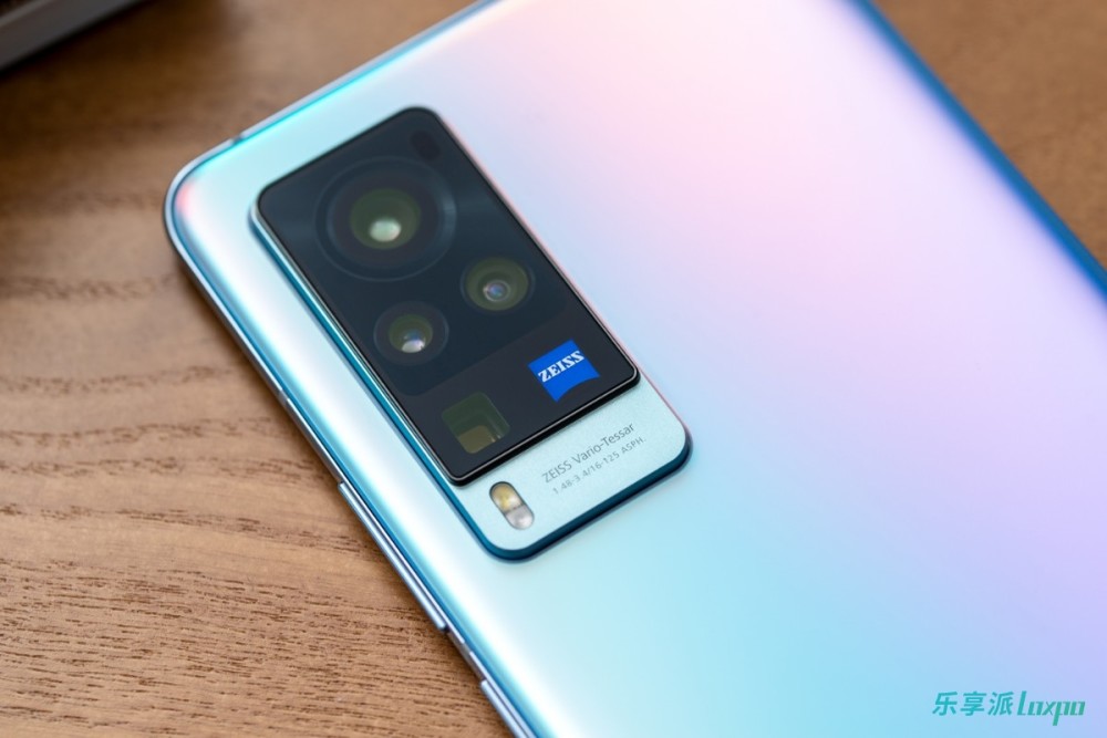 蔡司加持的影像轻旗舰,vivo x60 pro体验评测_腾讯新闻