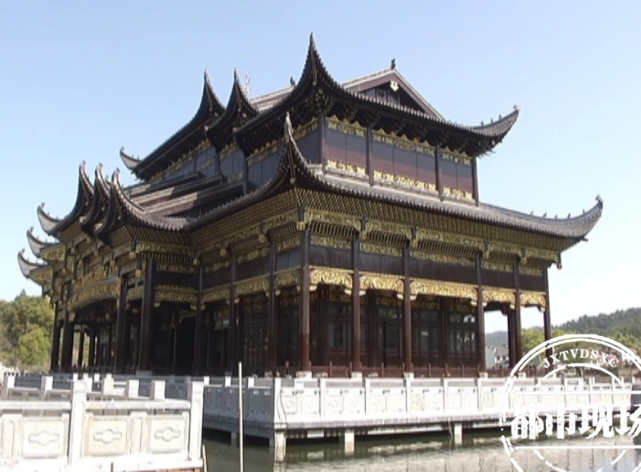 江西首座乐平大型水上古戏台建成木雕工艺令人惊叹