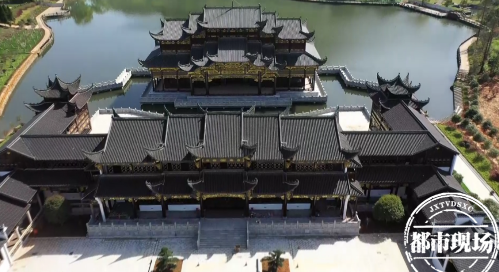 江西首座乐平大型水上古戏台建成木雕工艺令人惊叹