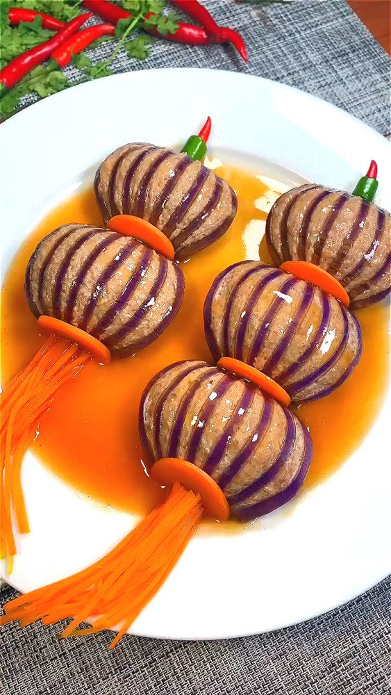 一口爆汁有趣又美味的茄子灯笼在家轻松做小孩都爱吃