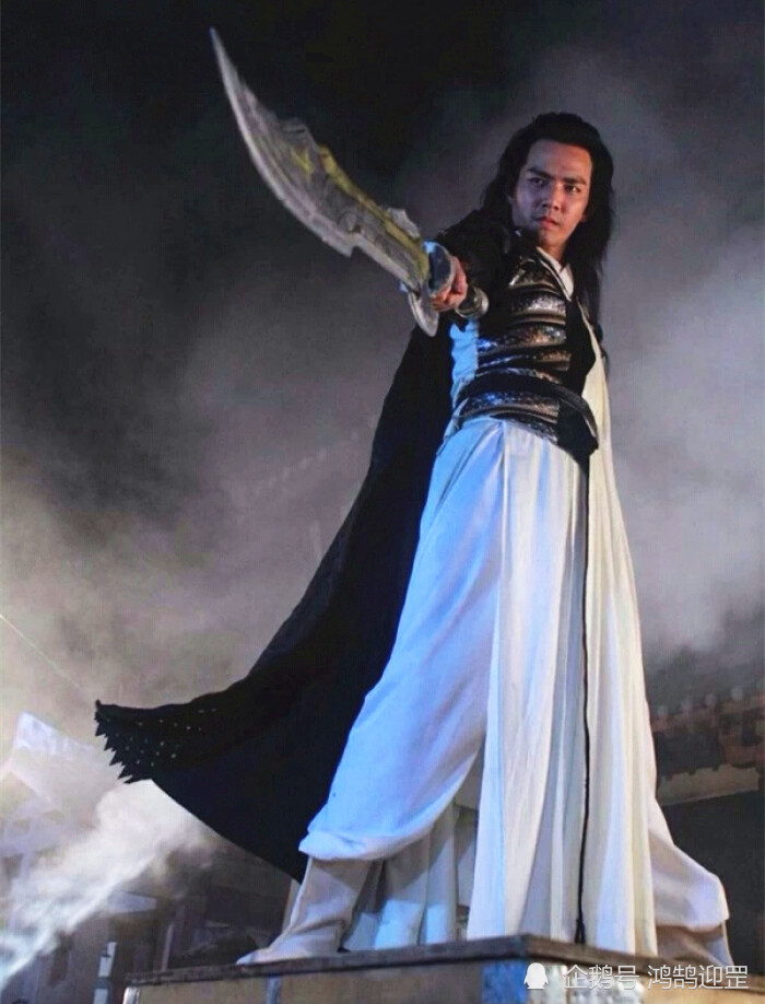 古龙风流倜傥一生,留给子女唯一遗产是《天涯明月刀》版权,再无他物