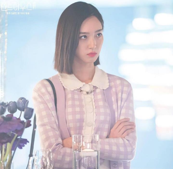 锡勋在中国读过书,雪雅就读于中文系_腾讯新闻