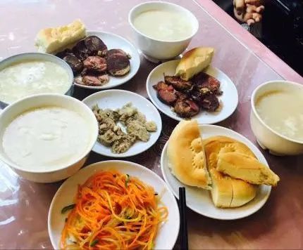 新疆人的早餐指南,第一条竟是吃狗粮?_腾讯新闻