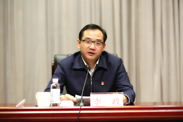 倾力打造政法铁军,区政法队伍教育整顿主题党课举行|教育|李政|崇明