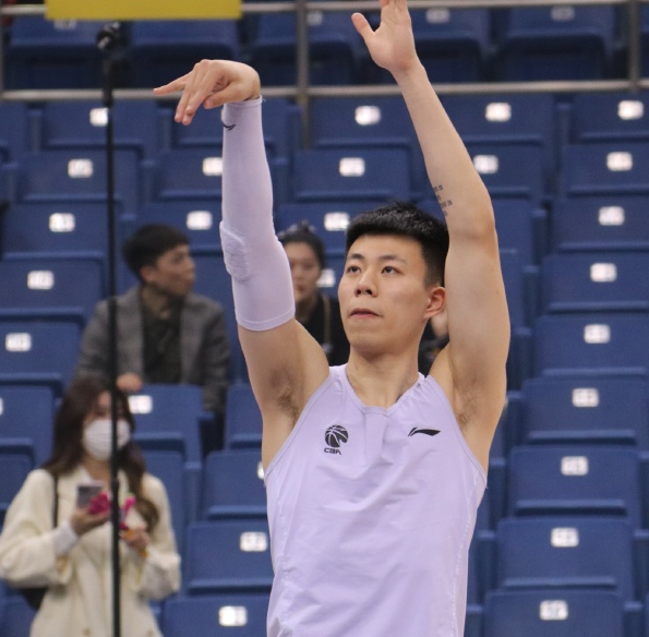 cba力捧的张镇麟,夺得mvp 扣篮王,但这都不是球迷喜欢的_腾讯新闻
