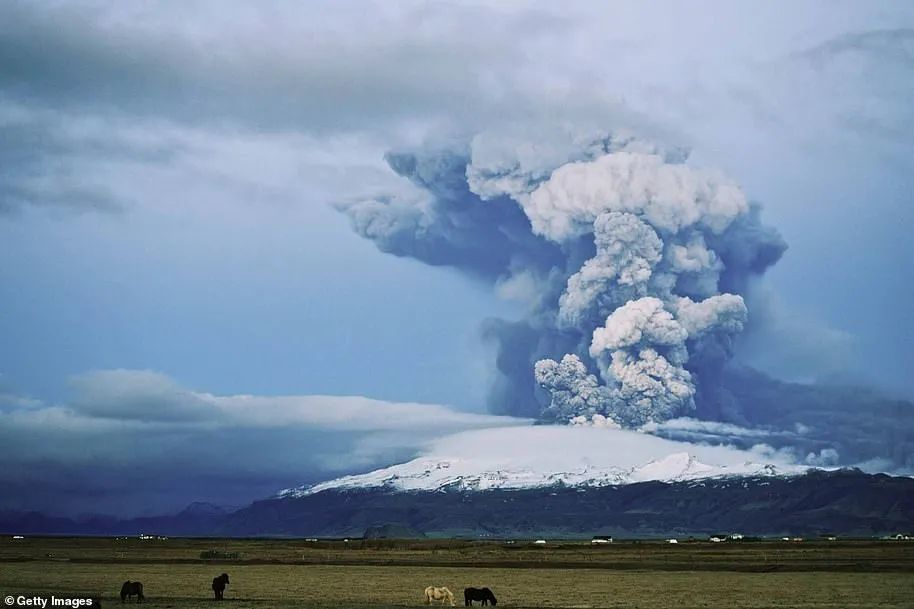 不過這次專家們表示fagradalsfjall火山噴發造成的煙霧和灰燼量都在