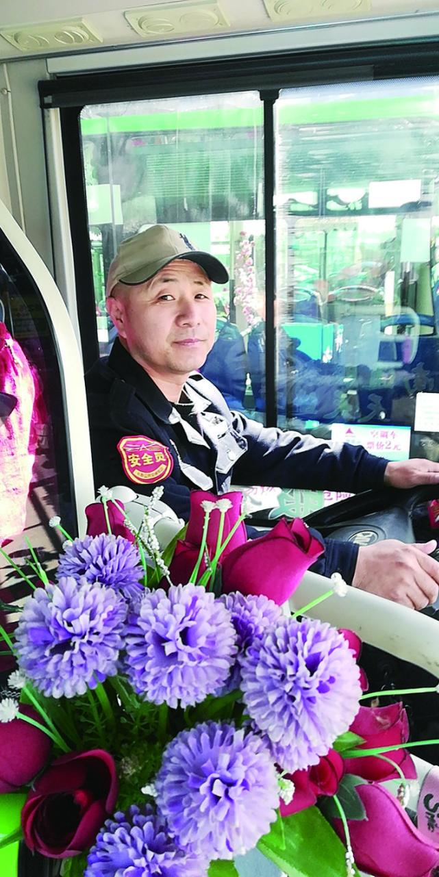 李靖华称,这就是一件微不足道的小事儿.受访者供图