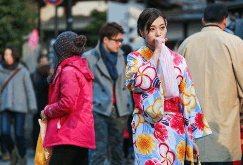 日籍华人"不堪重负",想回国发展,却被祖国第一道手续拒之门外_腾讯新