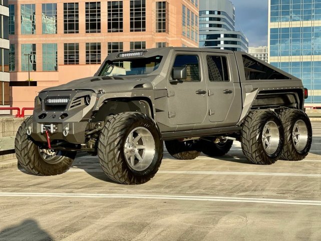 简直帅到掉渣拥有750马力的jeep66巨无霸