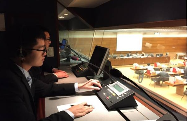 如何提升自身能力?口译译员需具备这几方面的素质