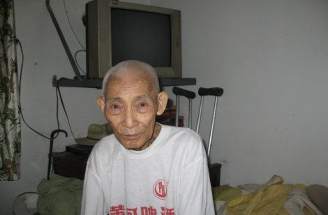 邱大明|李德芳|老人|妻子|丈夫