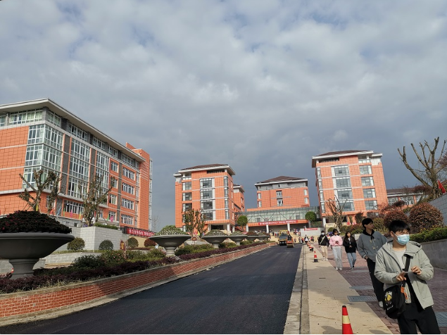 达州技师学院新校区正式投入使用