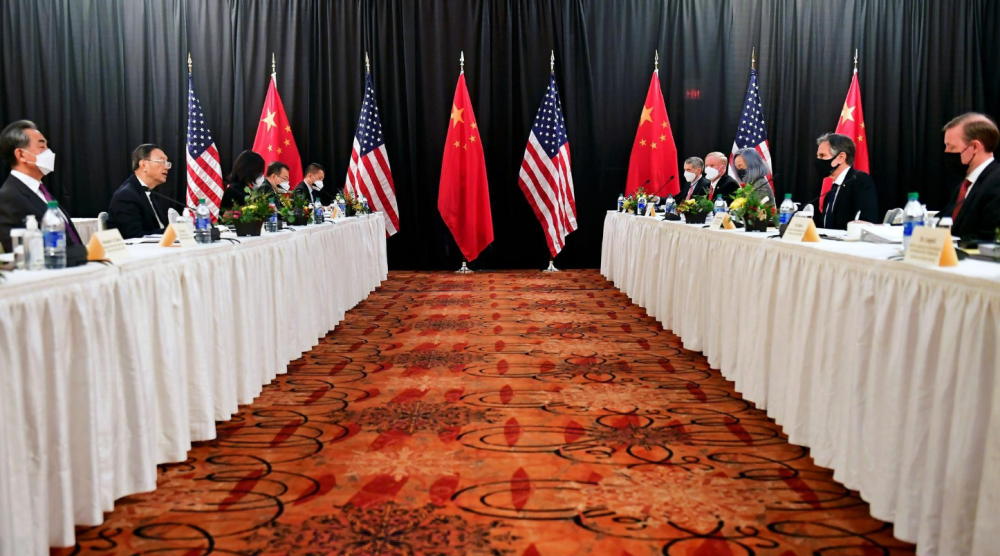 中美谈判刚结束，俄外长立即动身访华，向世界释放的信号不一般