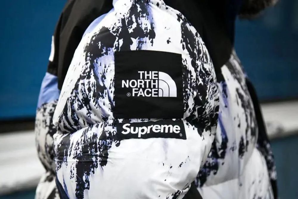 这设计元素不做"雪山2.0"?supreme x tnf双系列发布