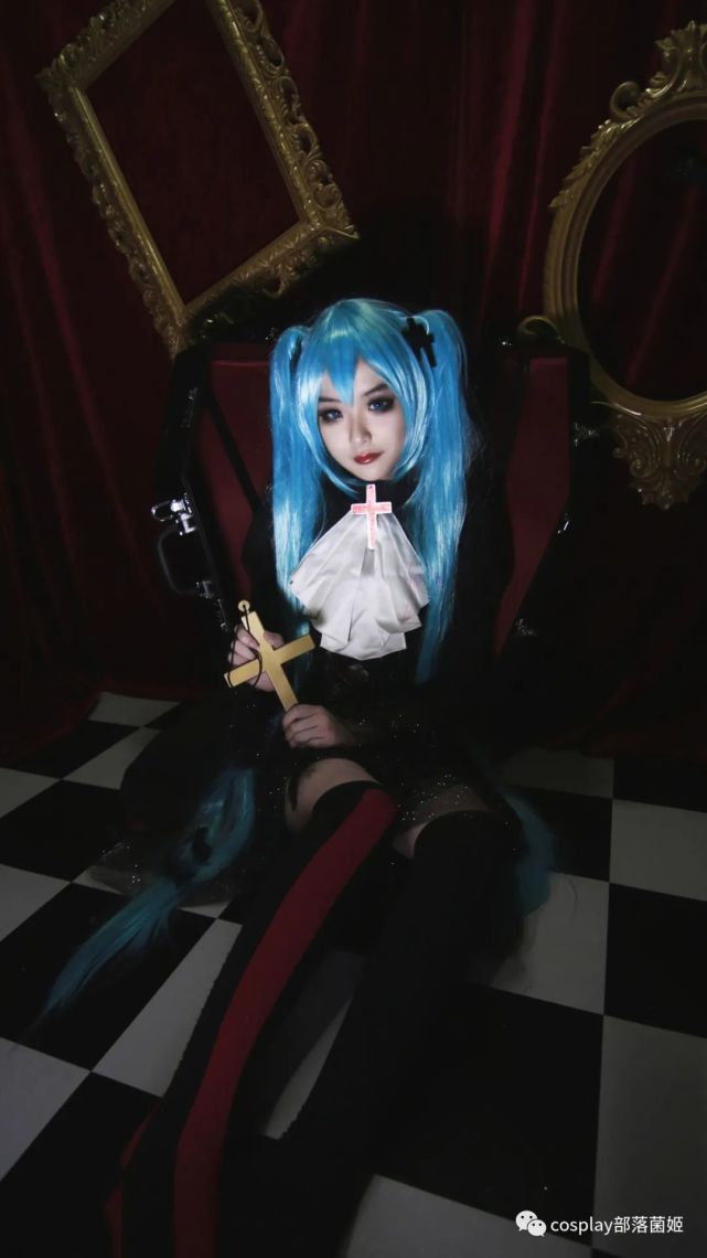 cos:黑暗哥特风的公主殿下cos正片@小玉