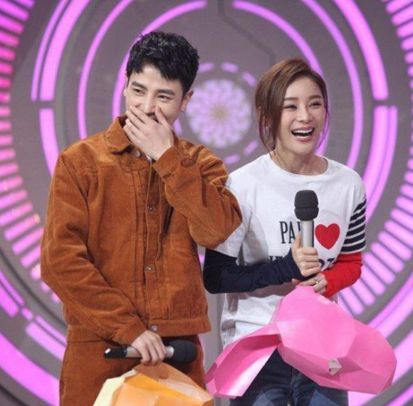 卓伟的徒弟"狗仔大圣",发文称"张继科袁姗姗疑似恋情曝光",还曝光了