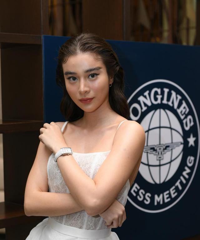 泰星kao与3台的合约还没有结束与男友的恋爱进行得很幸福