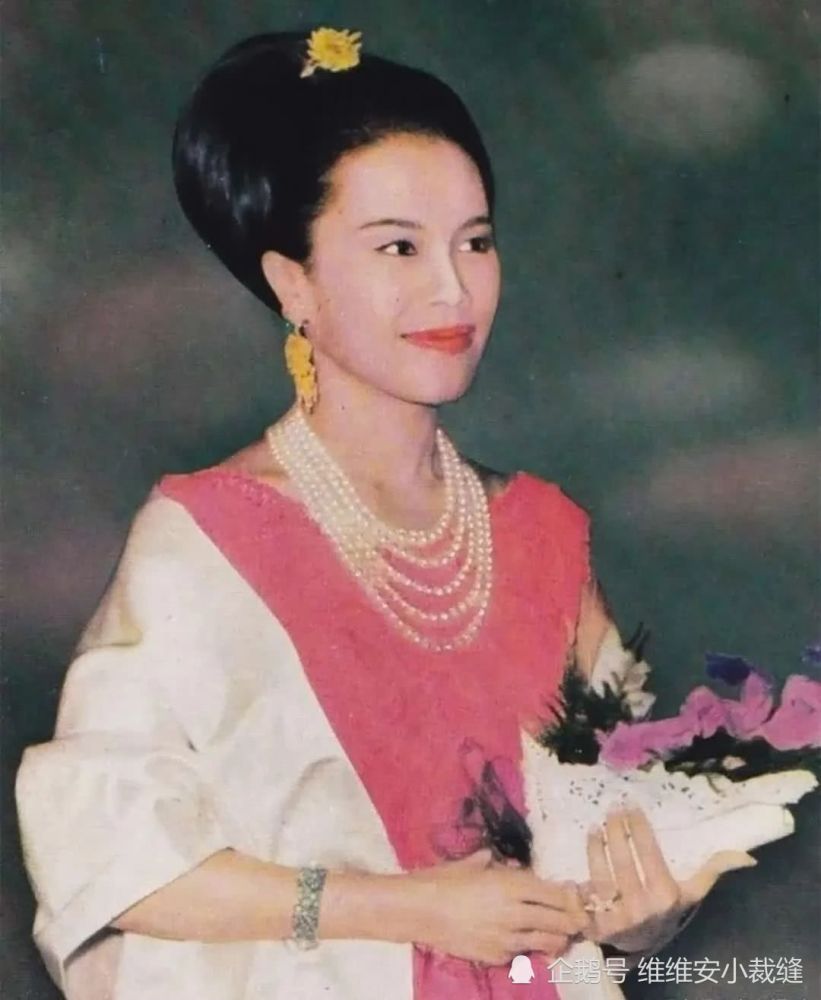 泰国拉玛九世88个妻子图片