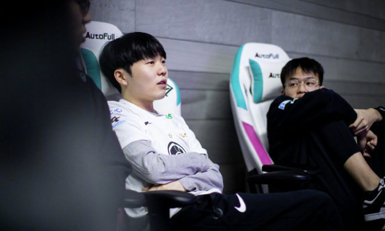 rookie达成新成就首位征战lpl赛场600场的选手