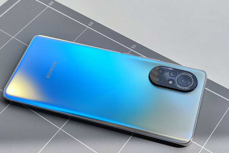 荣耀v40轻奢版正式发布2999元起步最贵的天玑800u手机