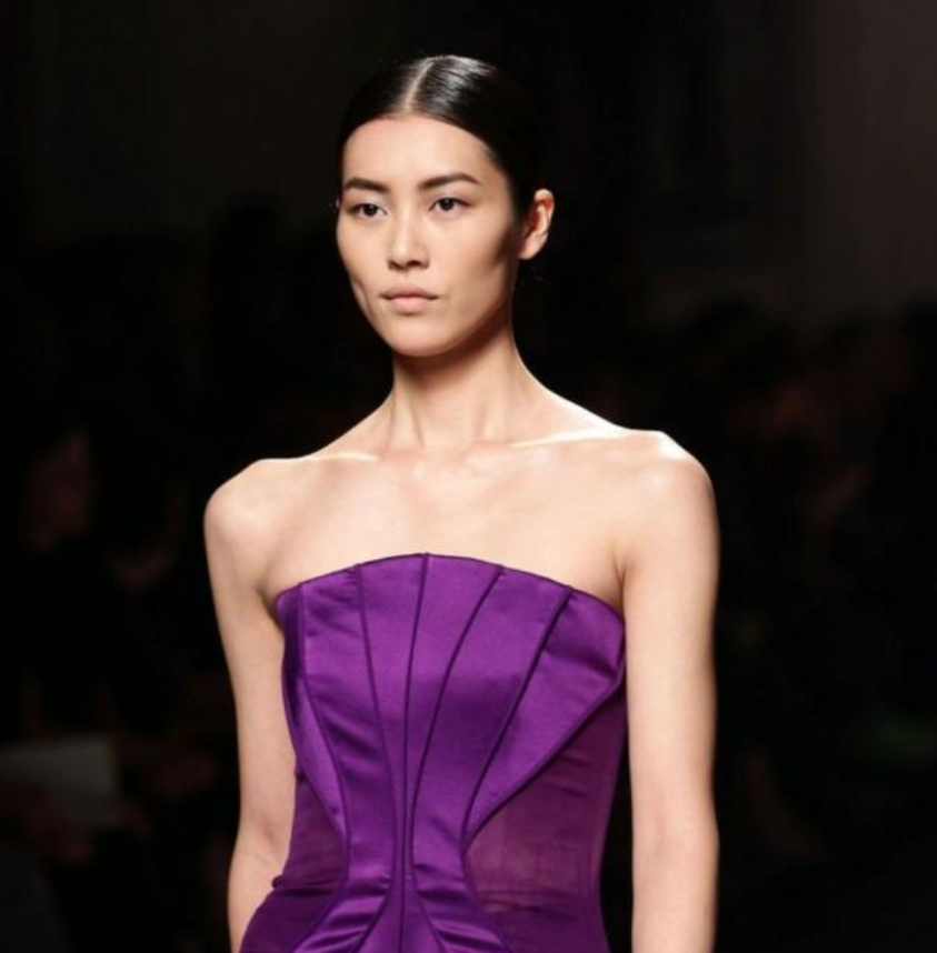 在古代的面相秘书中,除了这种面相,还有蜂目狼头,下三白眼,竹节鼻