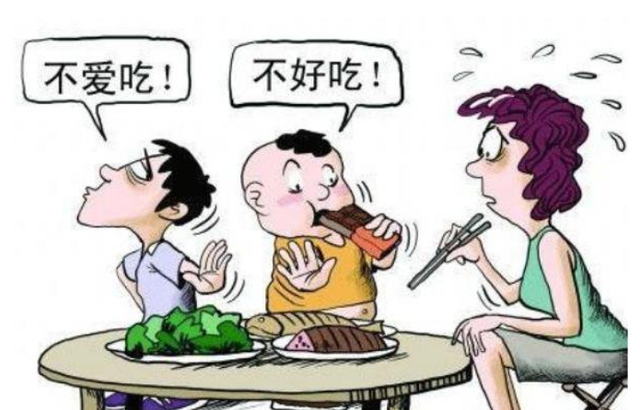 幼儿吃饭打闹图片图片