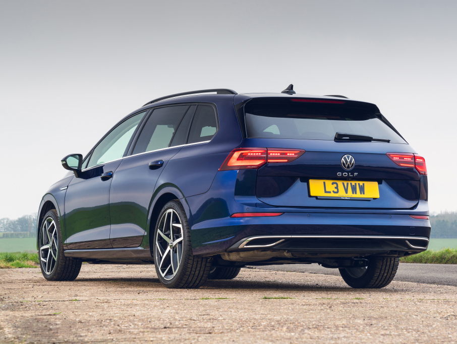 1上汽大众朗行和朗境两车都是朗逸的旅行版,朗境是朗行的跨界版,两车