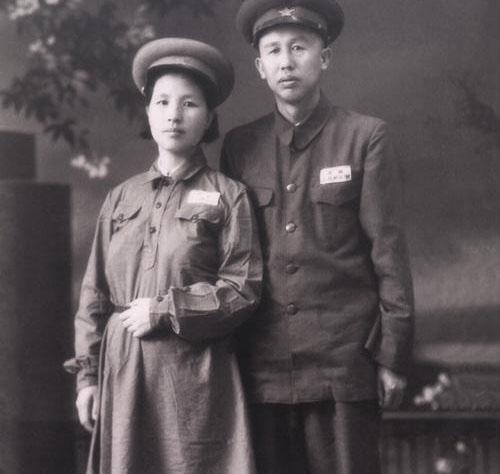 这位老人有三个闺女分别嫁给了开国上将中将少将