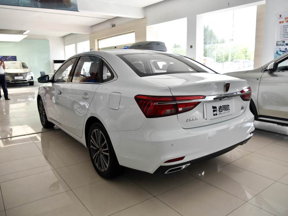 居家小能手小哥带你一起看荣威i6