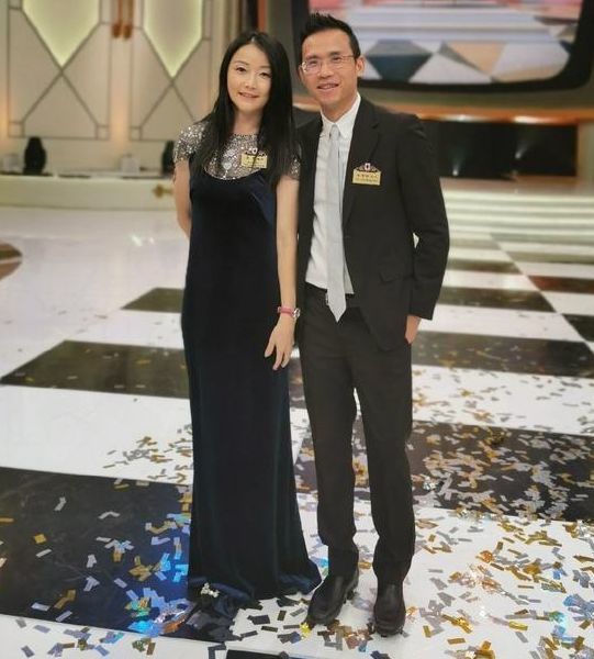 36岁网球女神,获34个冠军,嫁百亿富豪,7年连生4孩子,韵味十足