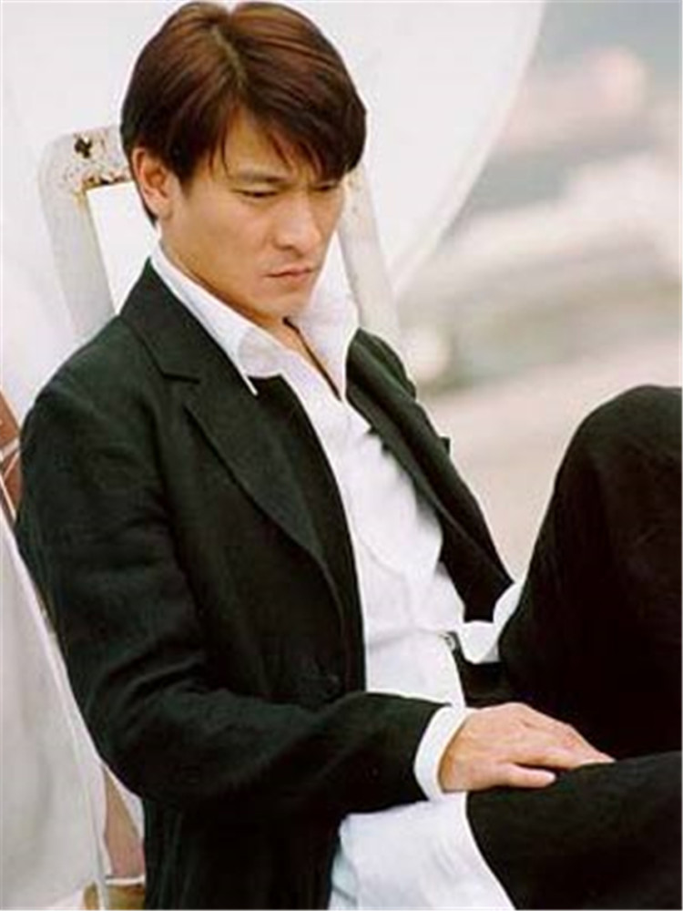 刘德华宣布新片角色,60岁高龄能否驾驭孙悟空,引网友热议_腾讯新闻