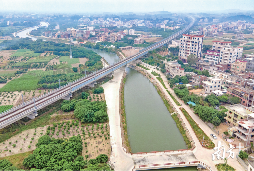 "十三五"期间,电白区霞洞镇攻坚克难,奋力争先,全镇