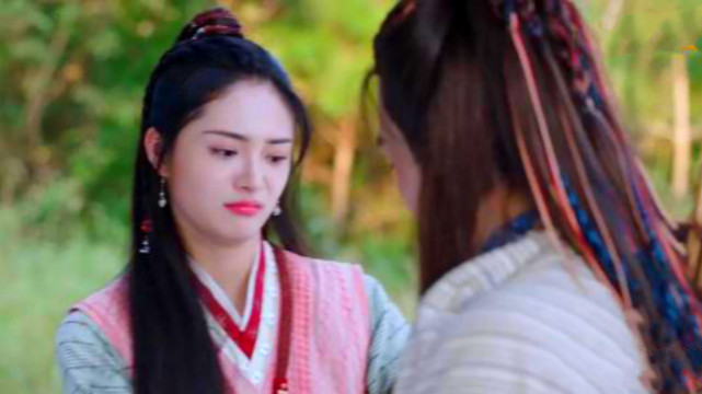 周翡活成了英雄,成为众人崇拜的对象|周翡|有翡|吴楚楚|杨瑾|李妍