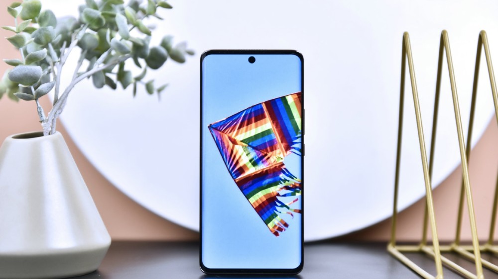 荣耀v40轻奢版来袭天玑800u曲面屏66w价格堪比骁龙888旗舰