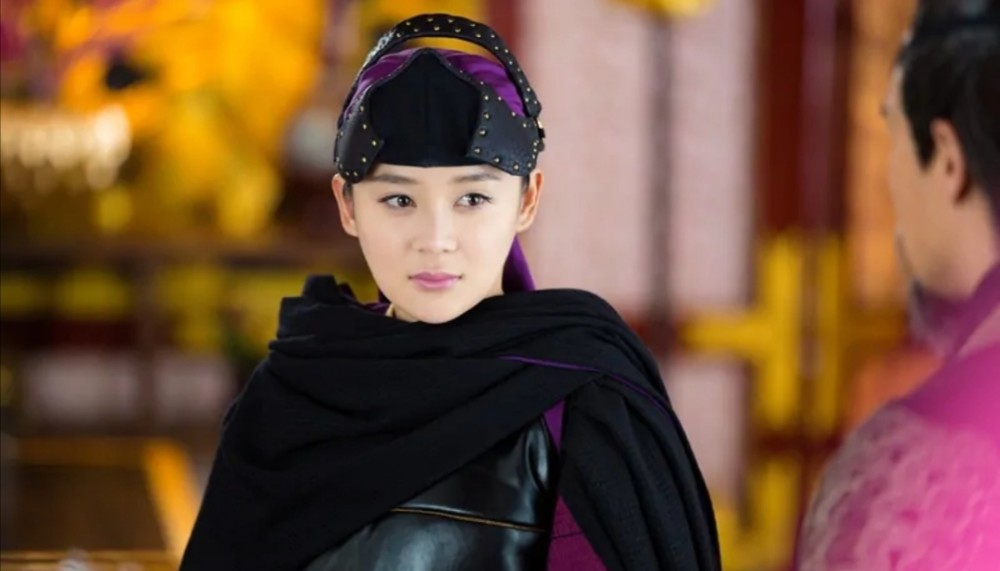 盘点《笑傲江湖》中女主角任盈盈的6个版本,感受不同风格的美!