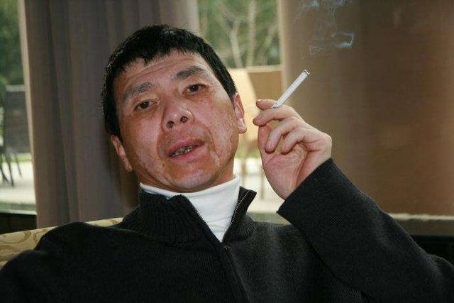 娶王志文爱过的女人炮轰观众公司拖欠47亿冯小刚翻身有点难